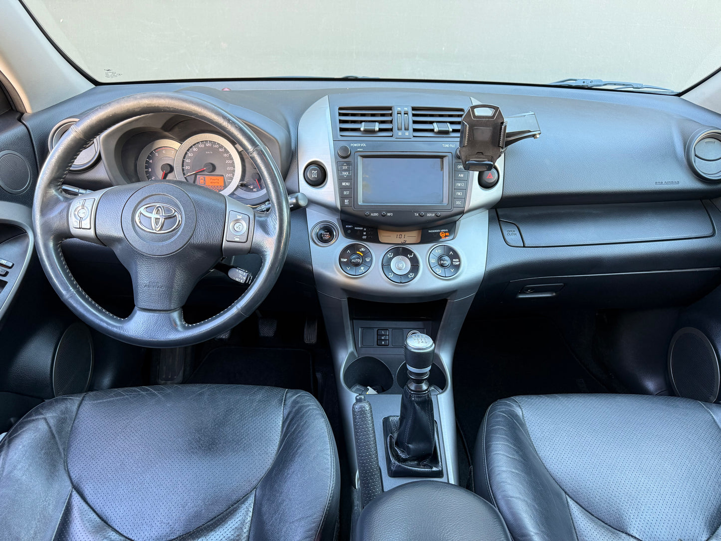TOYOTA RAV4 4X4