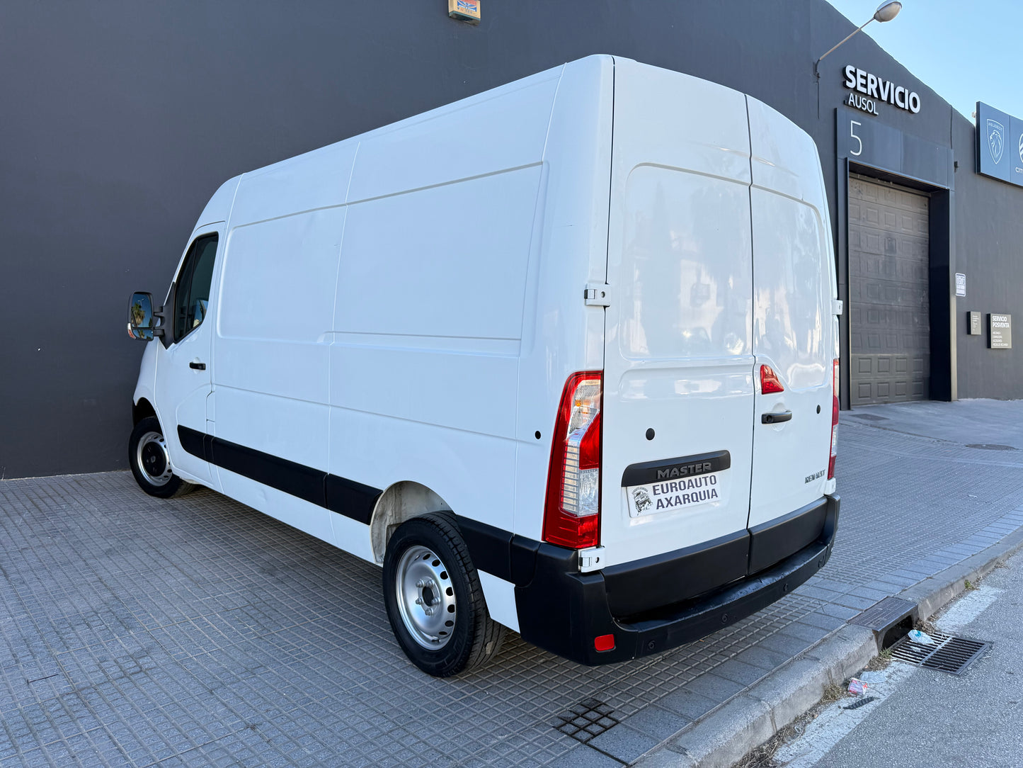 RENAULT MASTER L2H2