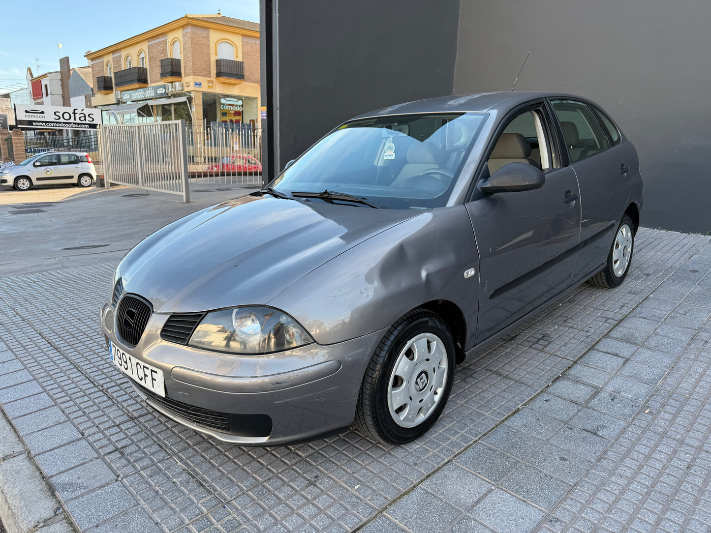 SEAT IBIZA