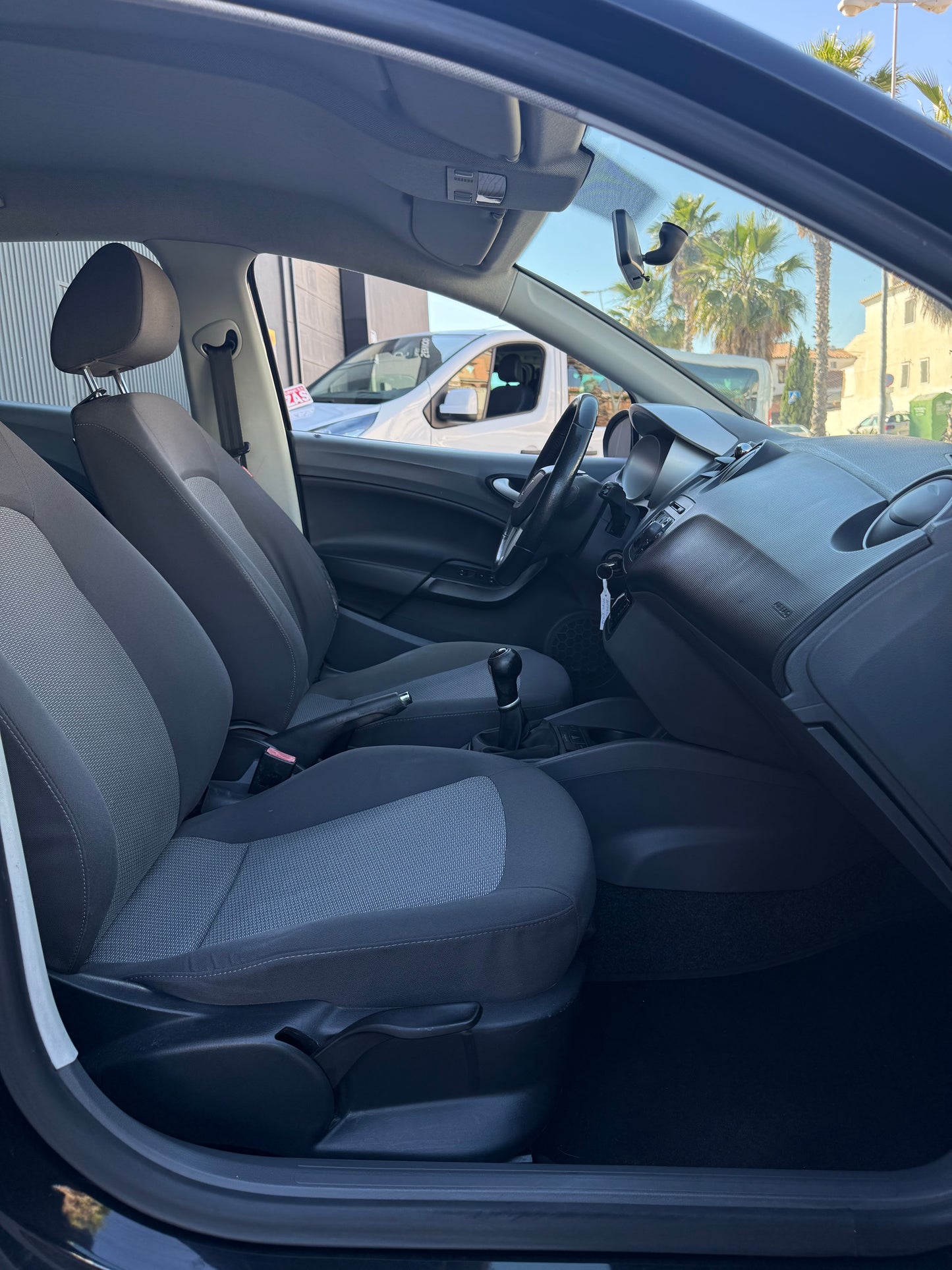 SEAT IBIZA