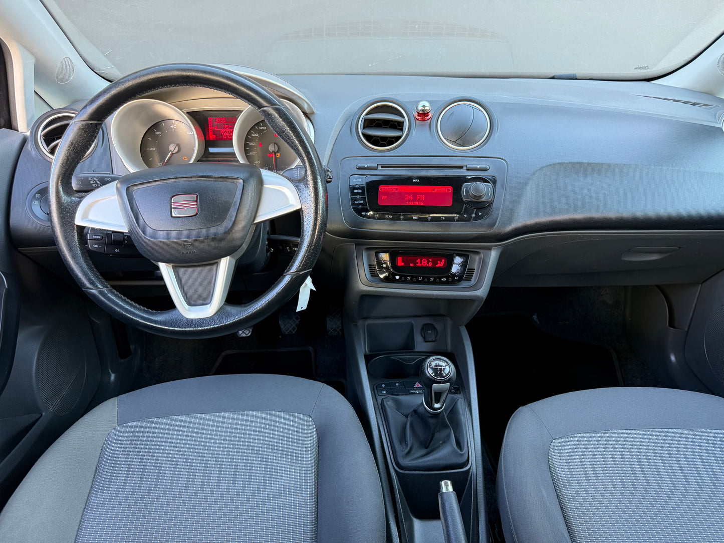 SEAT IBIZA