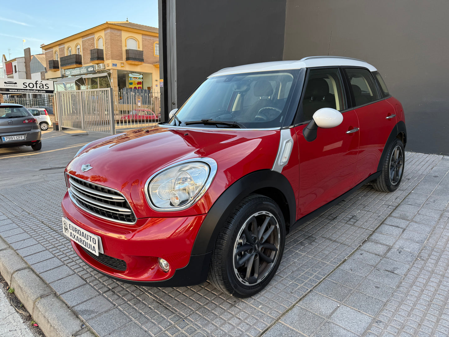 MINI COUNTRYMAN