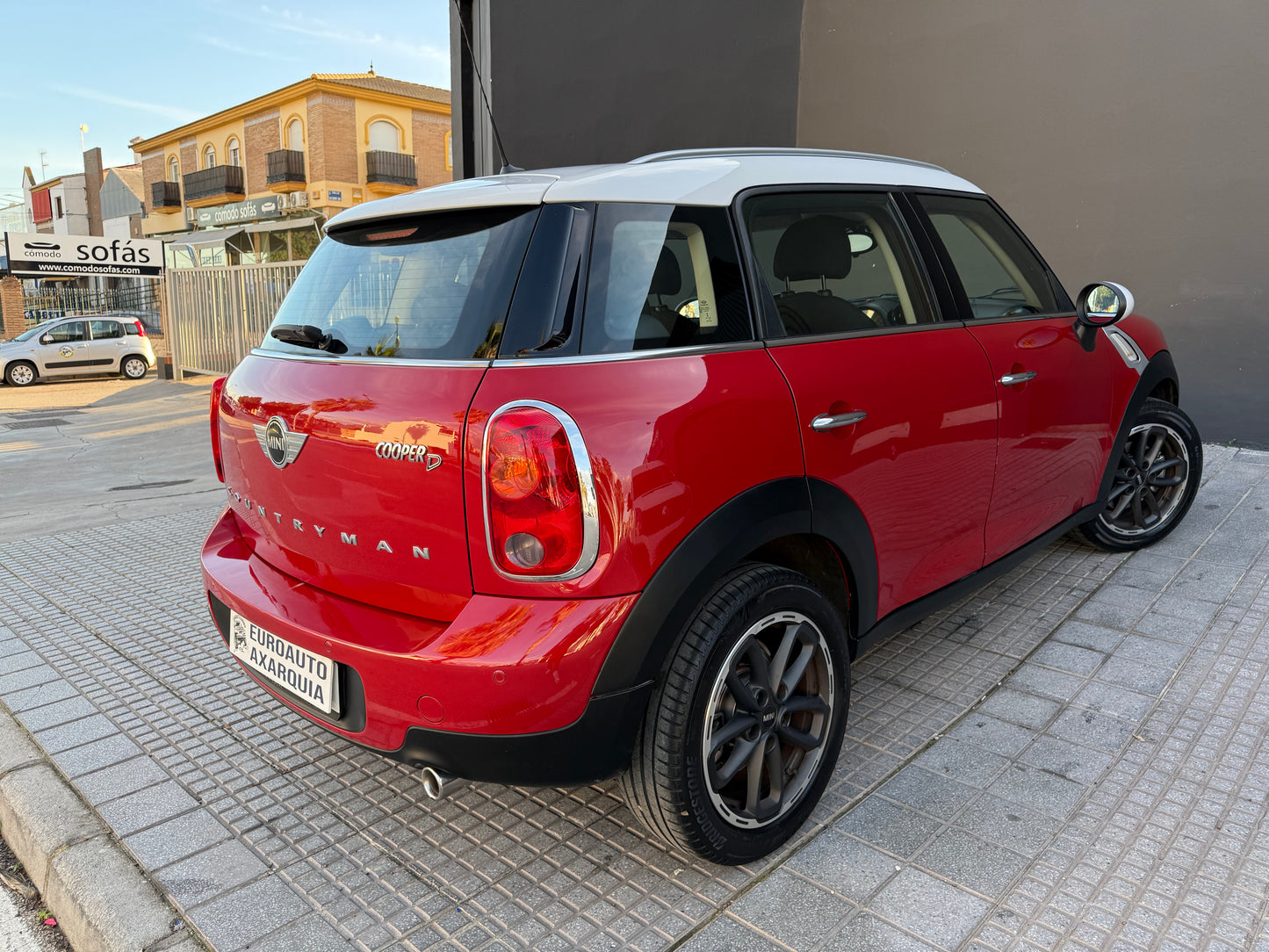 MINI COUNTRYMAN