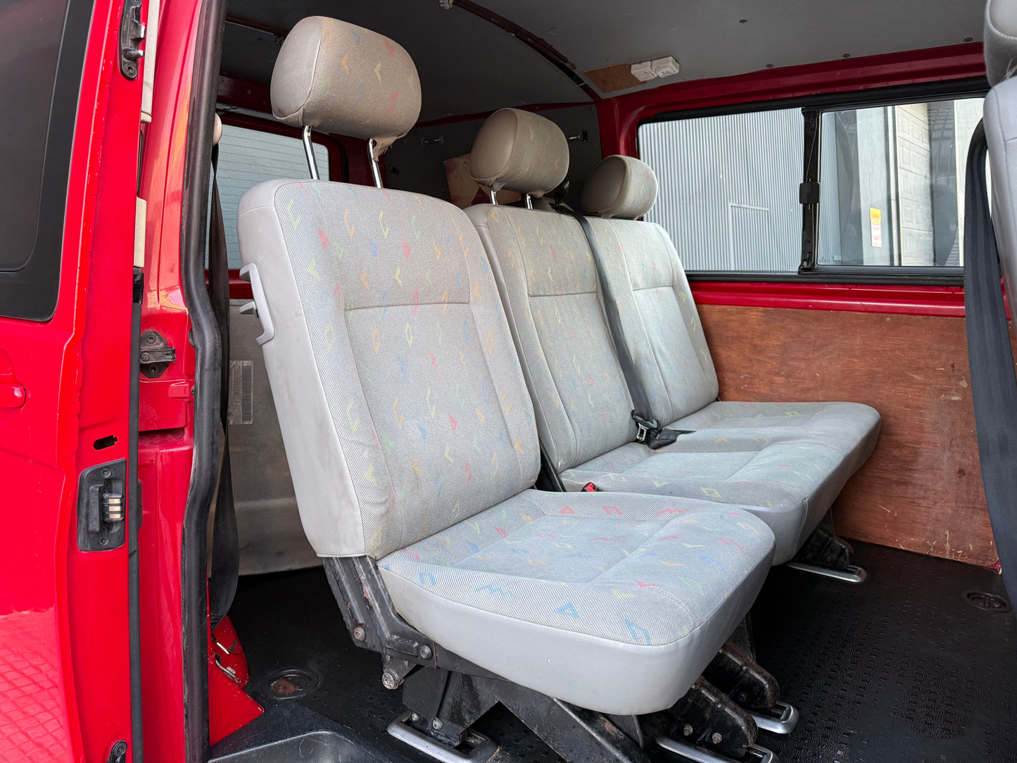 VOLKSWAGEN TRANSPORTER T5