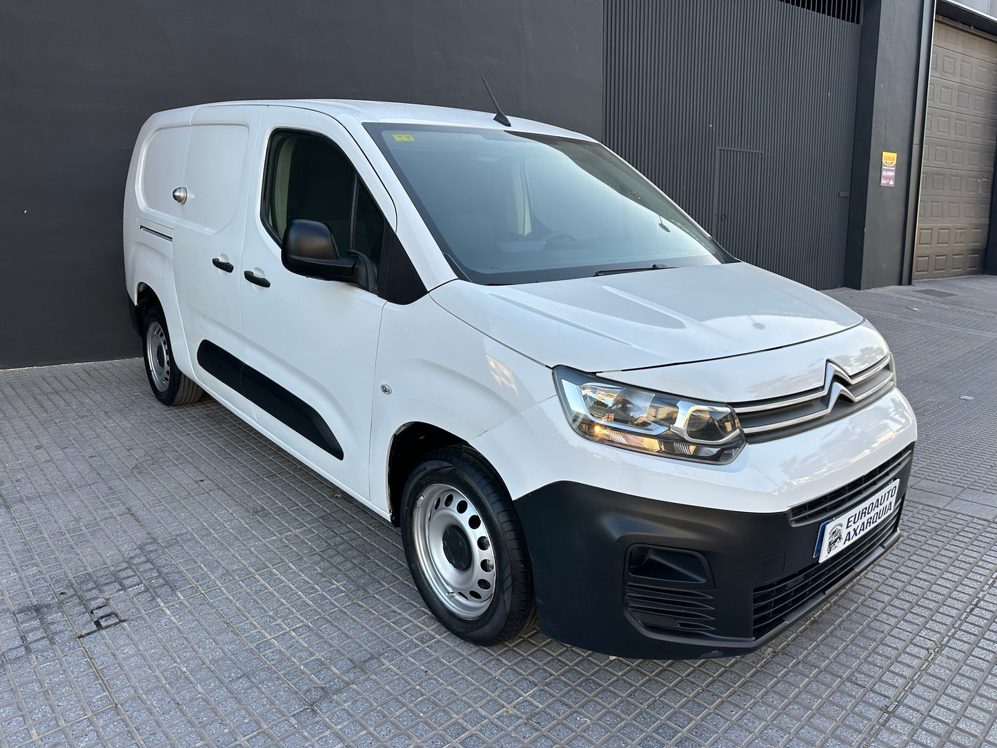 CITROEN BERLINGO CERRADA