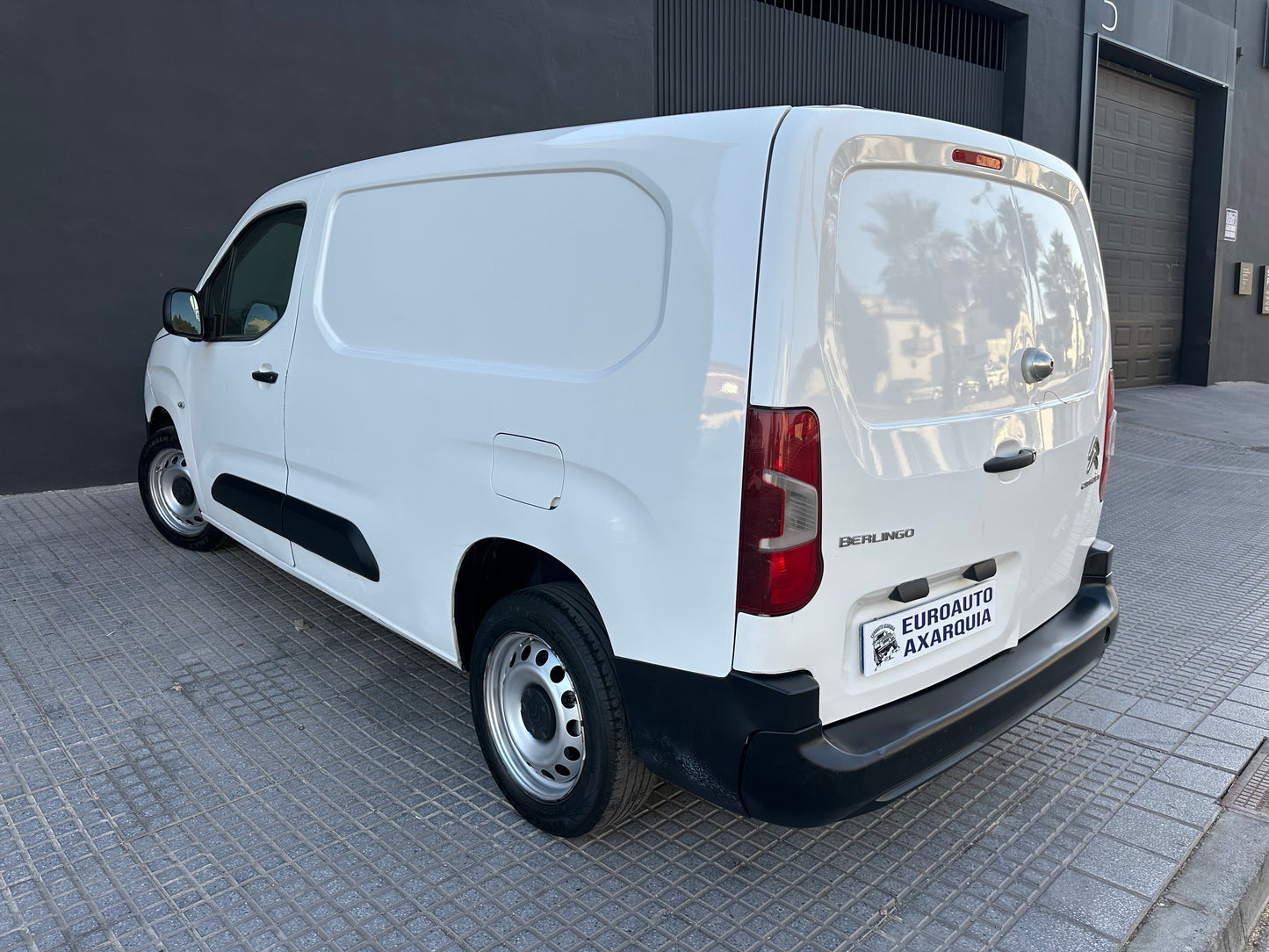 CITROEN BERLINGO CERRADA