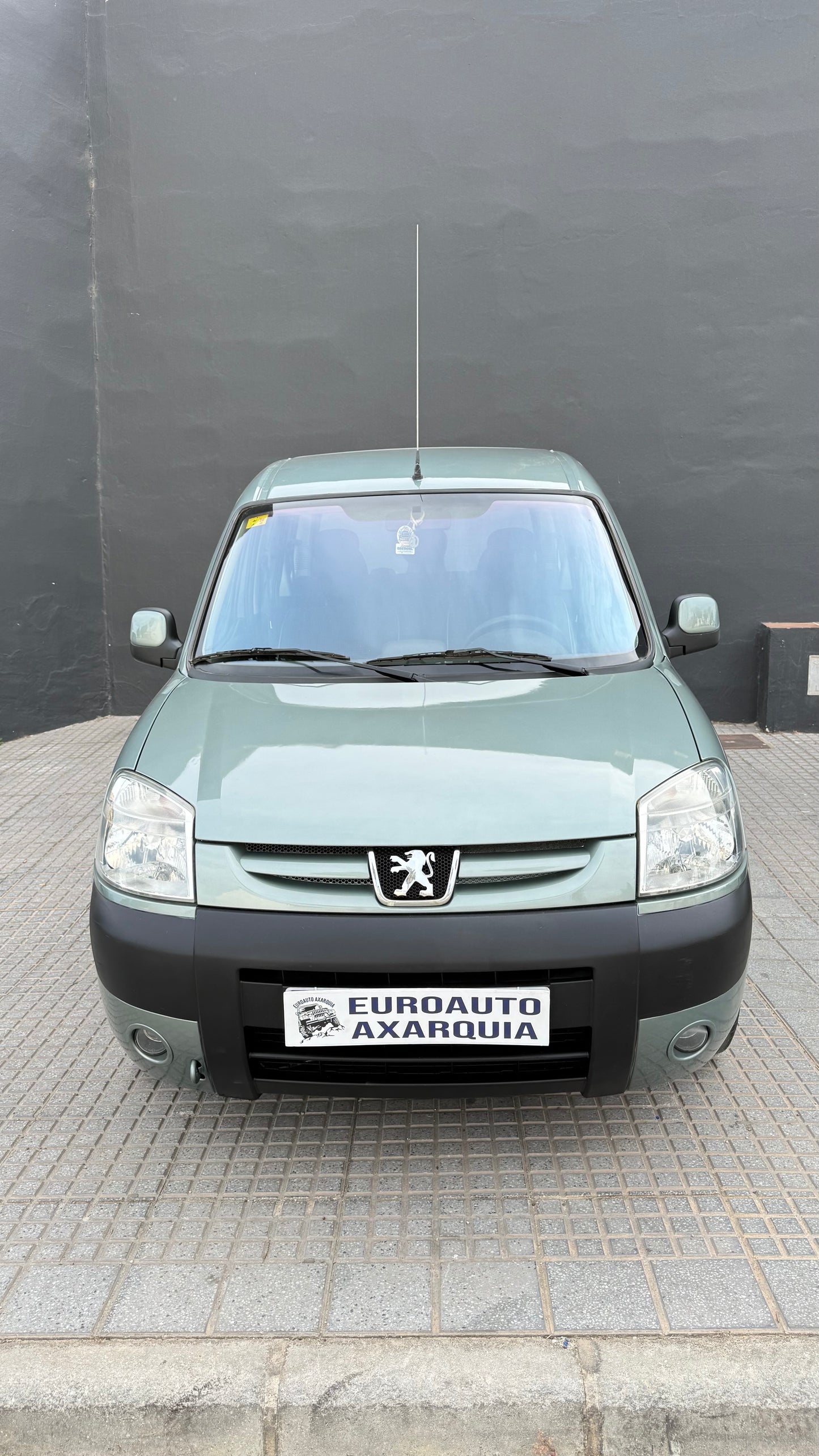 PEUGEOT PARTNER