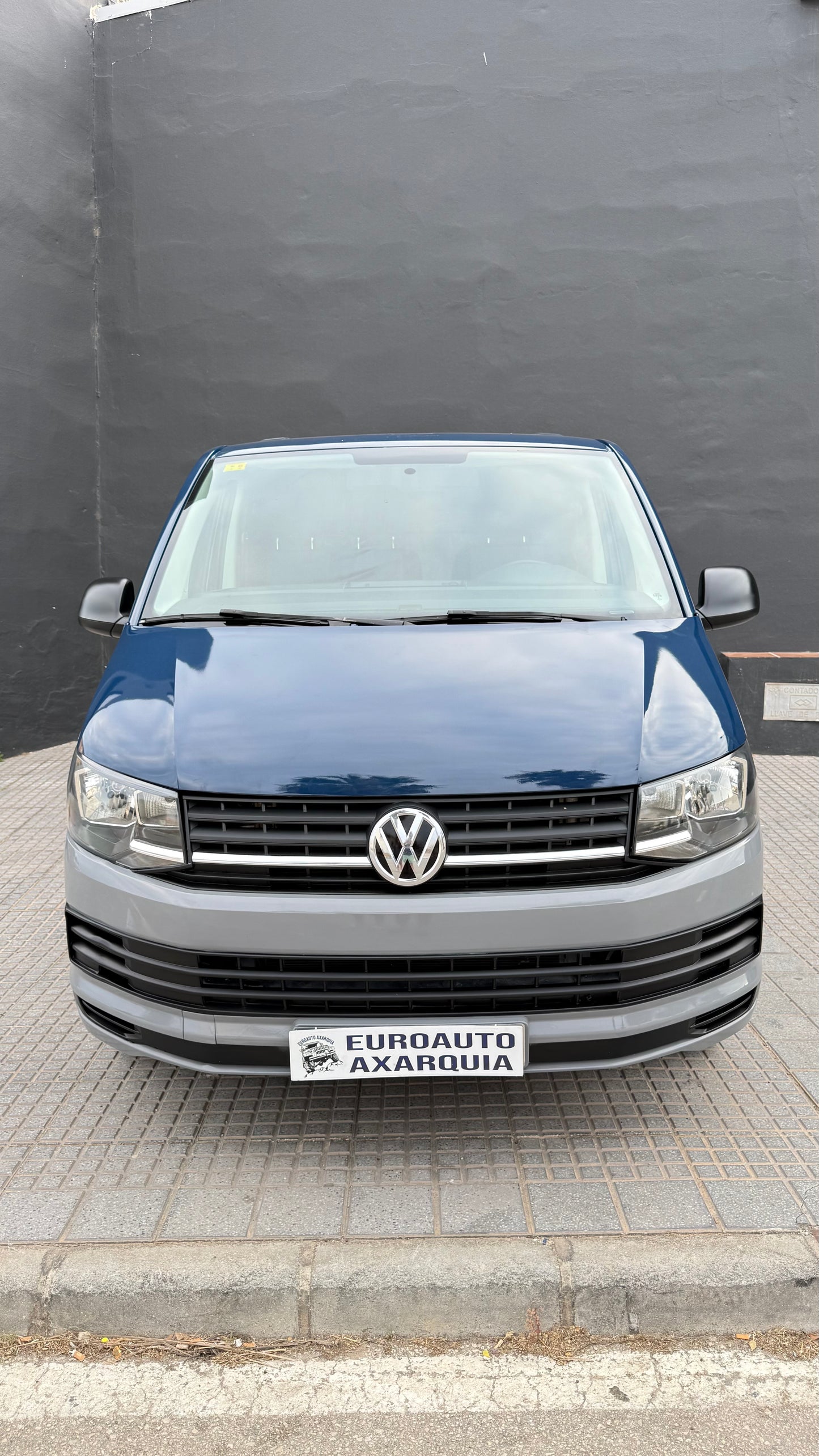 VOLKSWAGEN TRANSPORTER T6