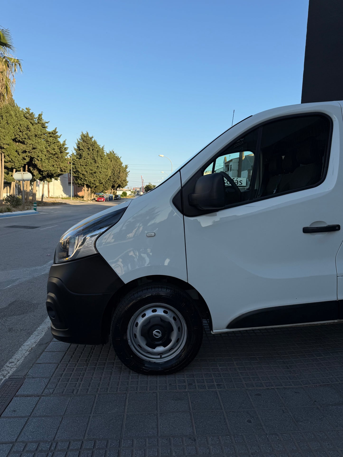 NISSAN NV300 6 PLAZAS