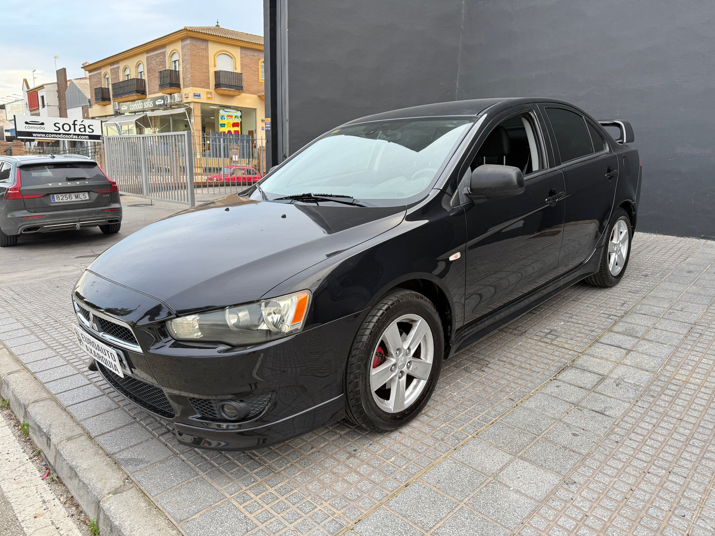 MITSUBISHI LANCER