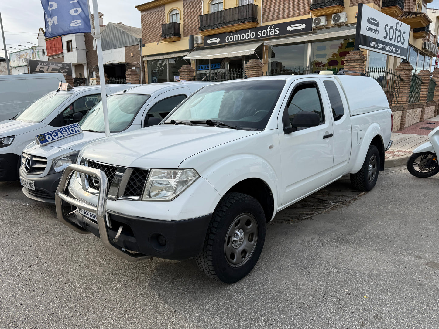 NISSAN NAVARA PICK-UP