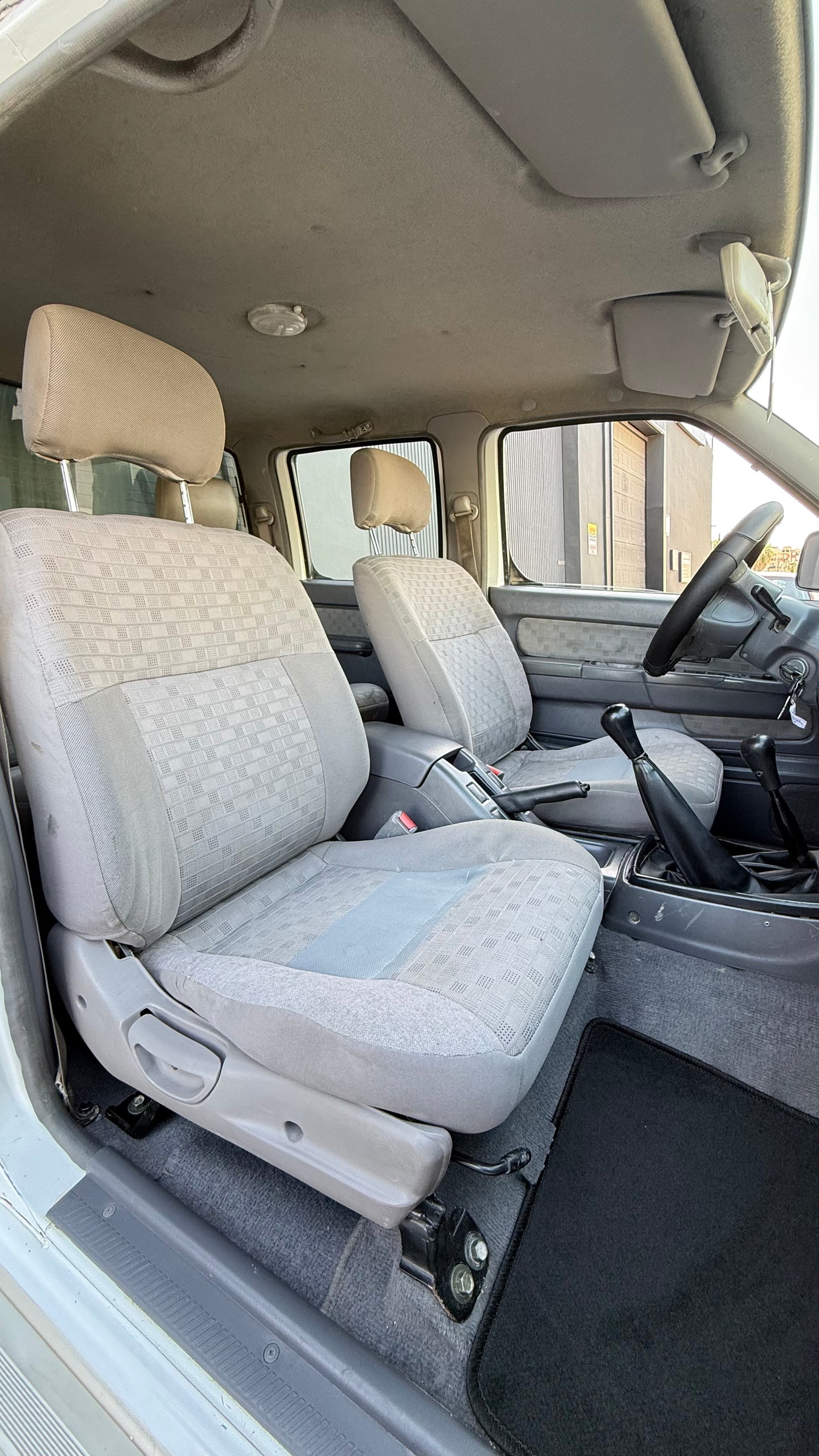 NISSAN NAVARA PICK-UP