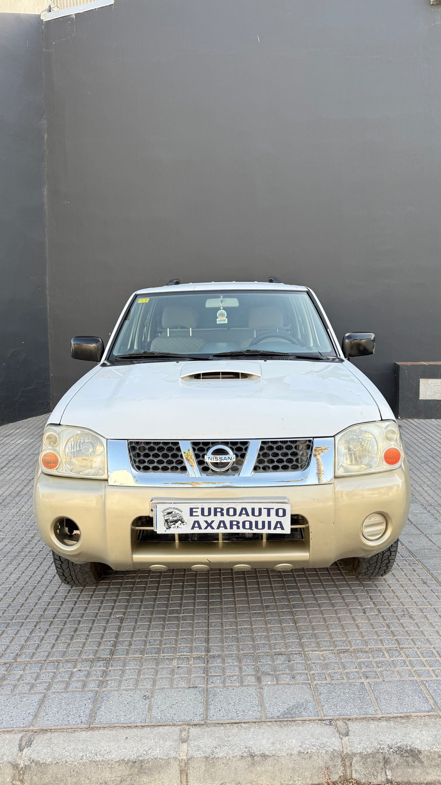NISSAN NAVARA PICK-UP