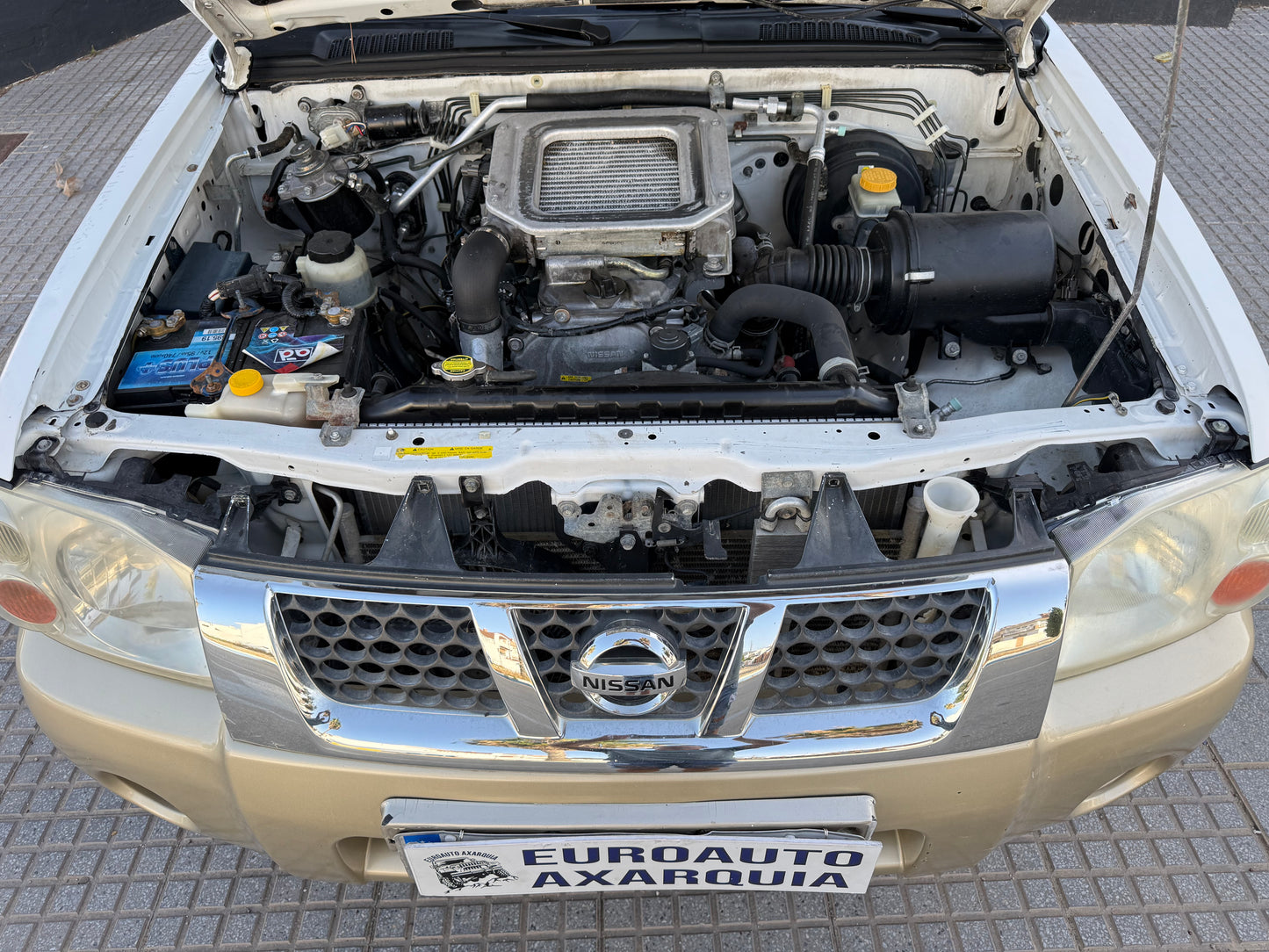 NISSAN NAVARA PICK-UP