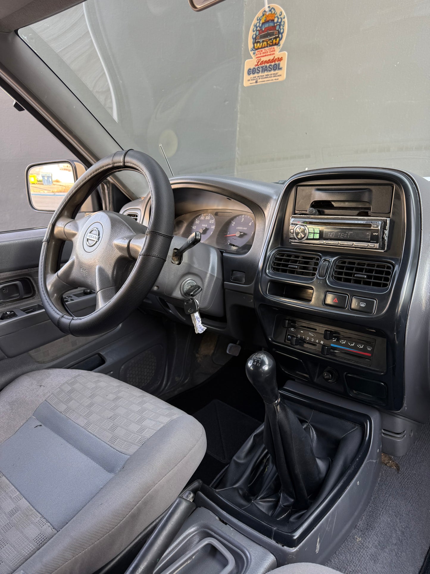 NISSAN NAVARA PICK-UP