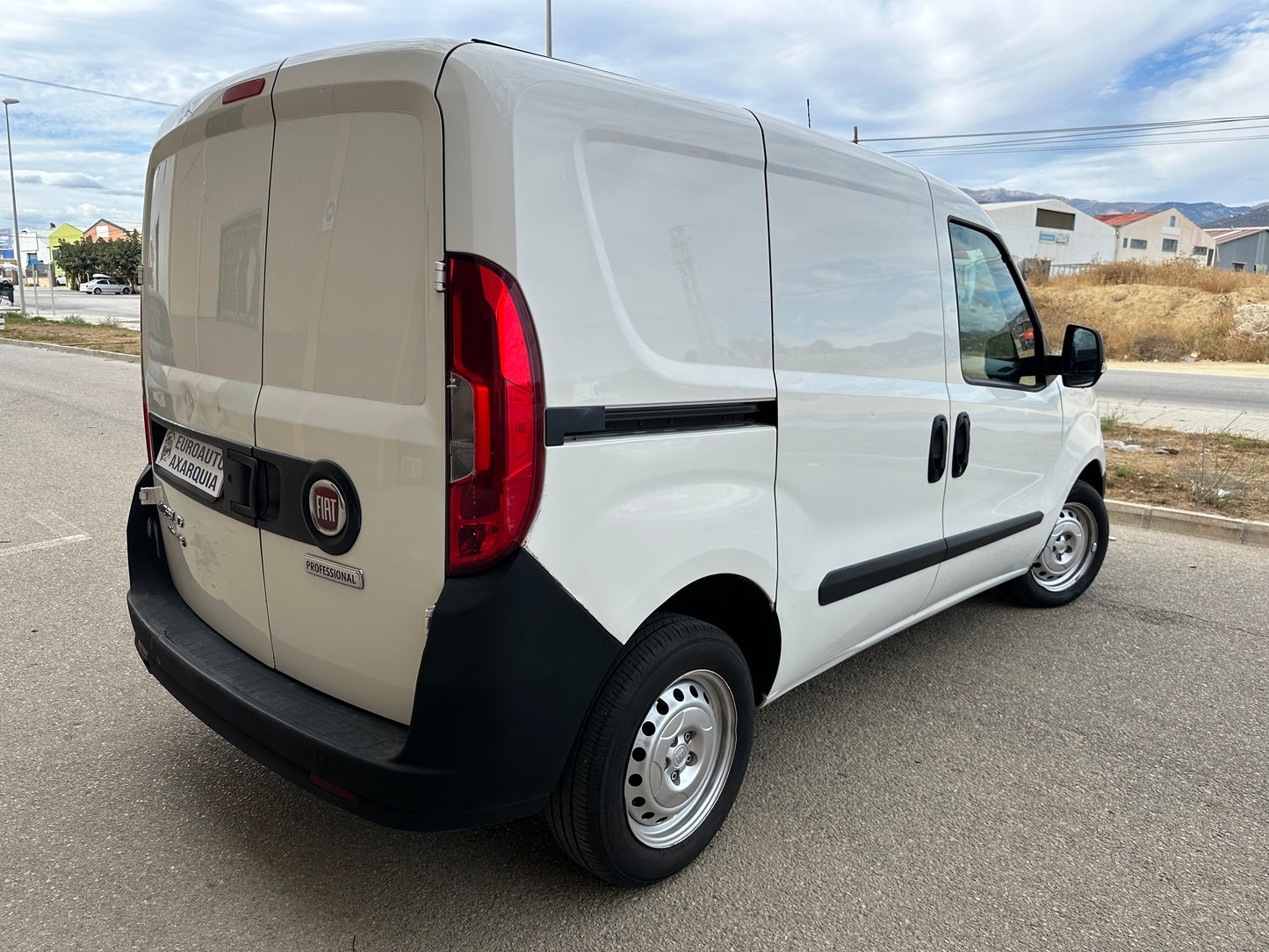 FIAT DOBLO 1.3 MULTIJET CERRADA