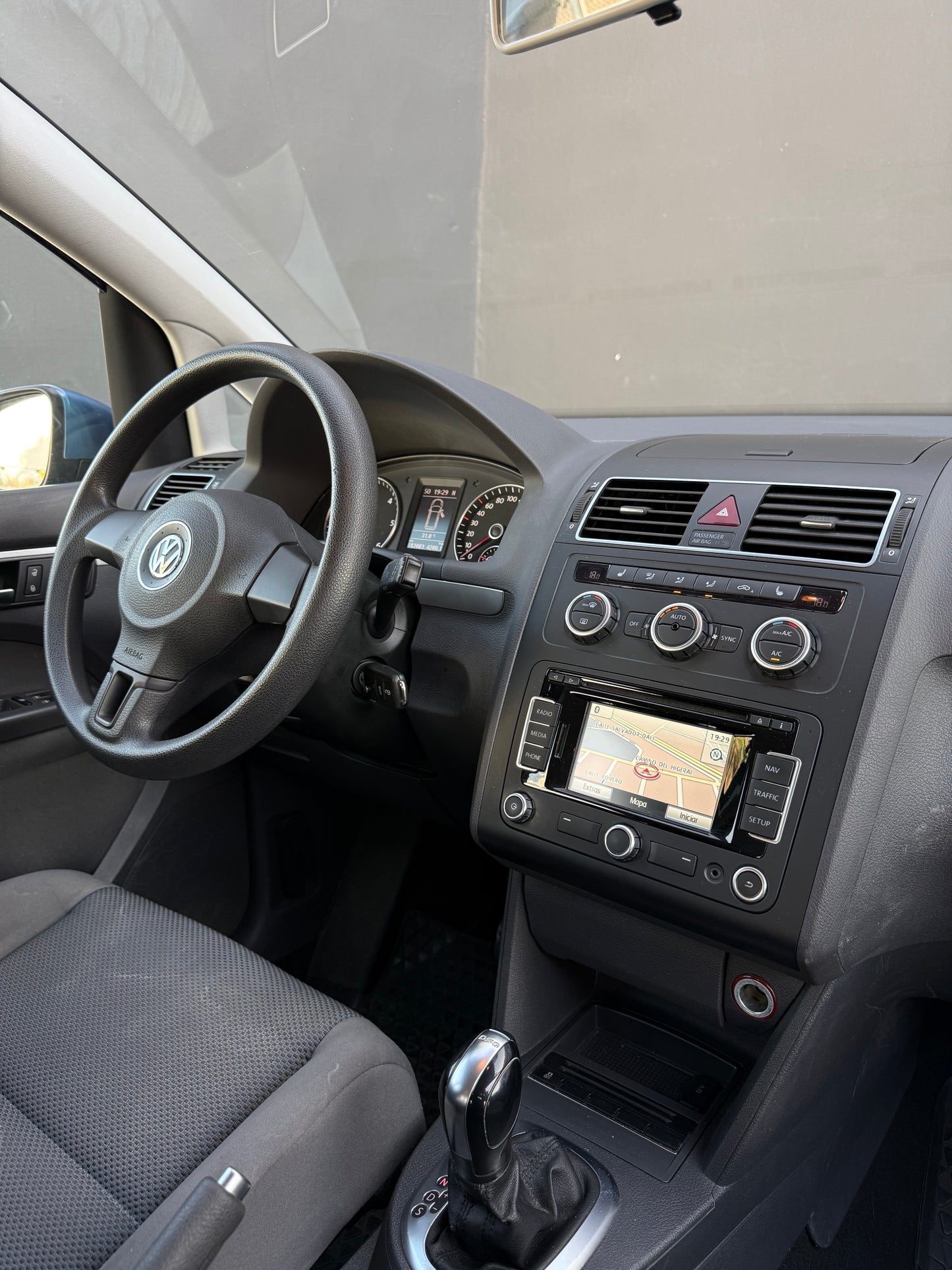 VOLKSWAGEN TOURAN 7 PLAZAS