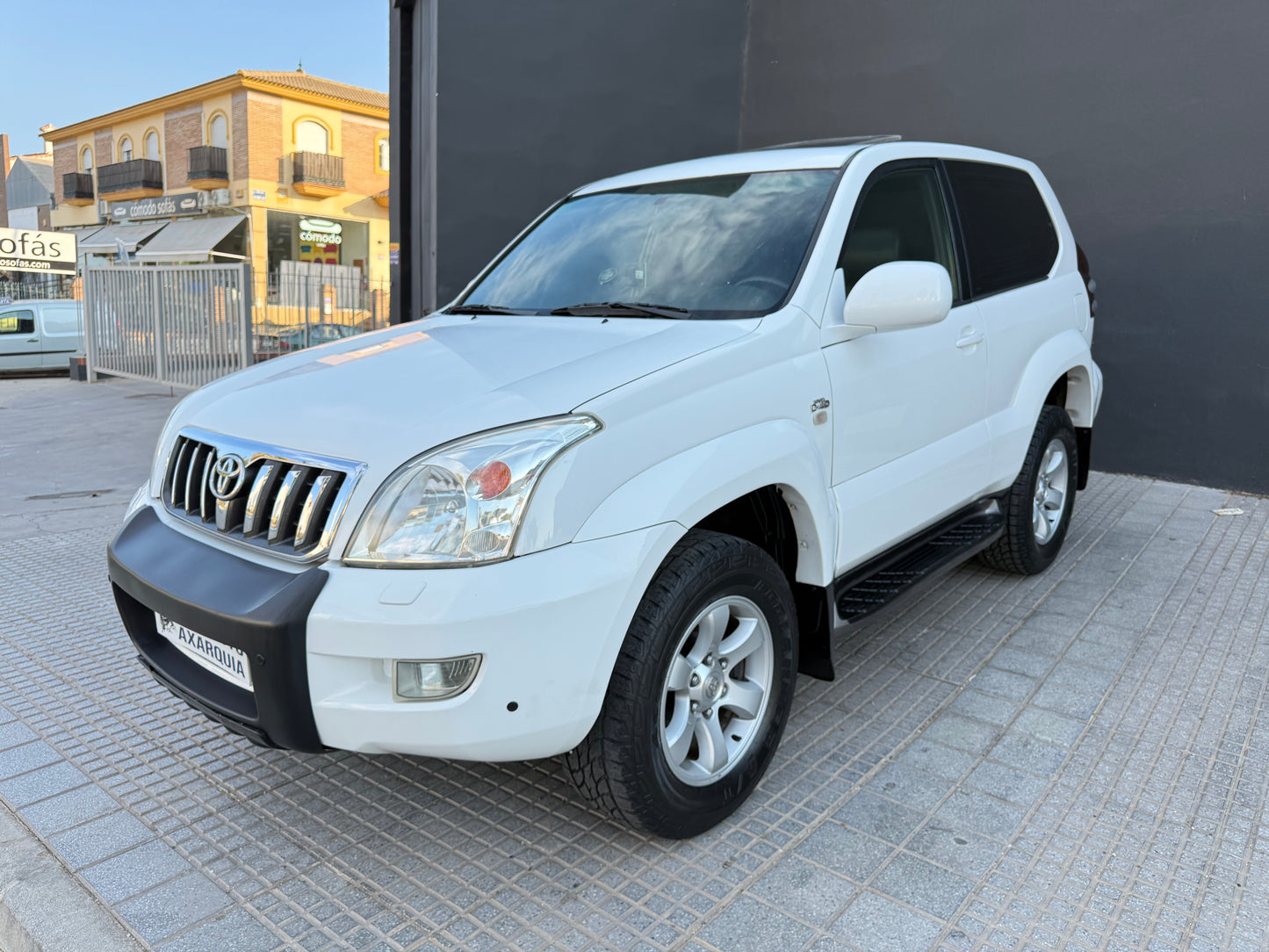 TOYOTA LAND CRUISER 120