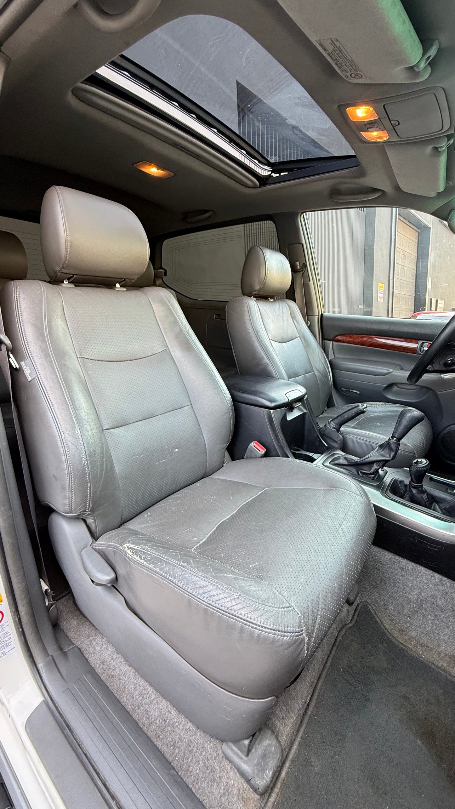 TOYOTA LAND CRUISER 120