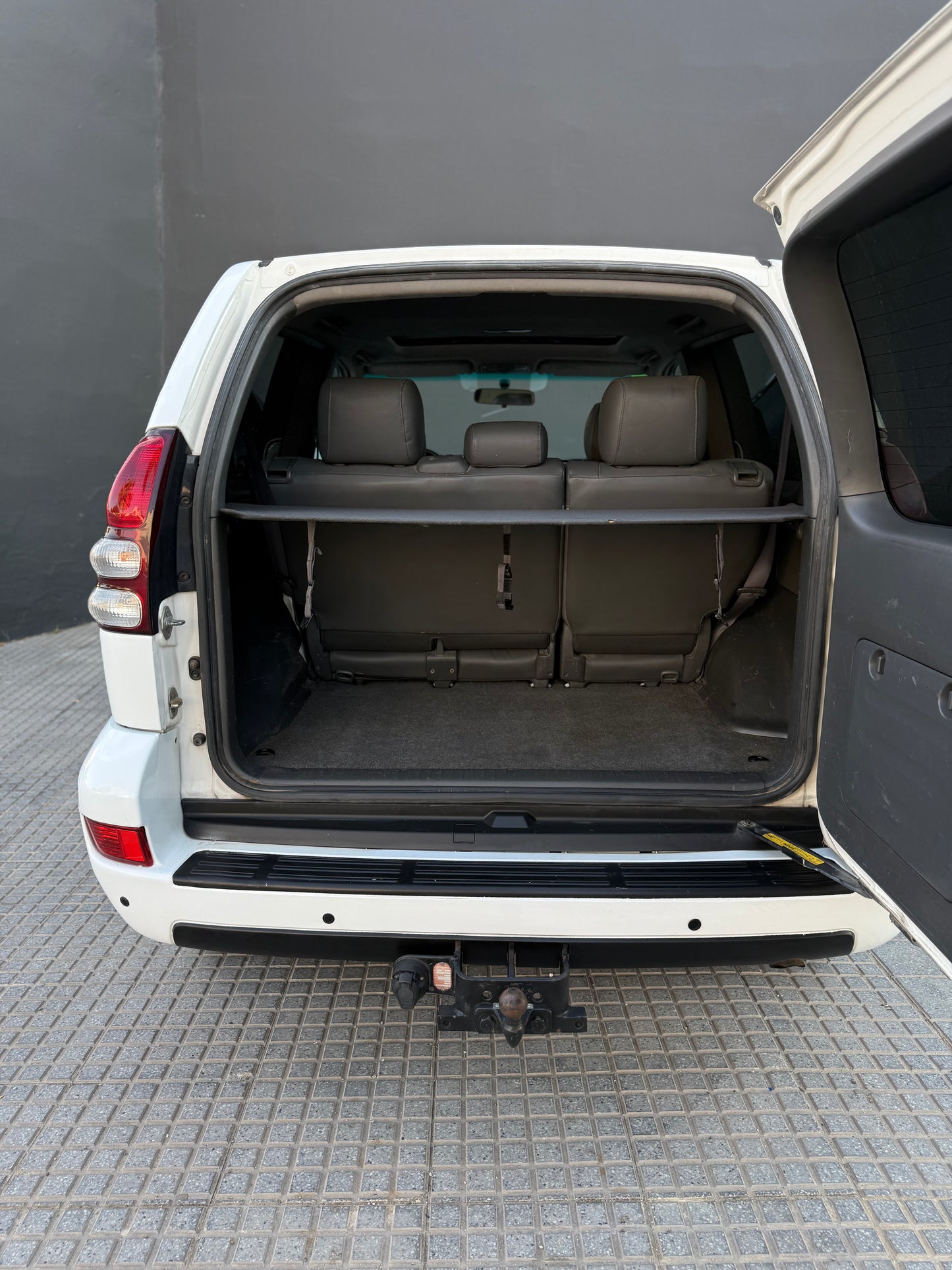 TOYOTA LAND CRUISER 120