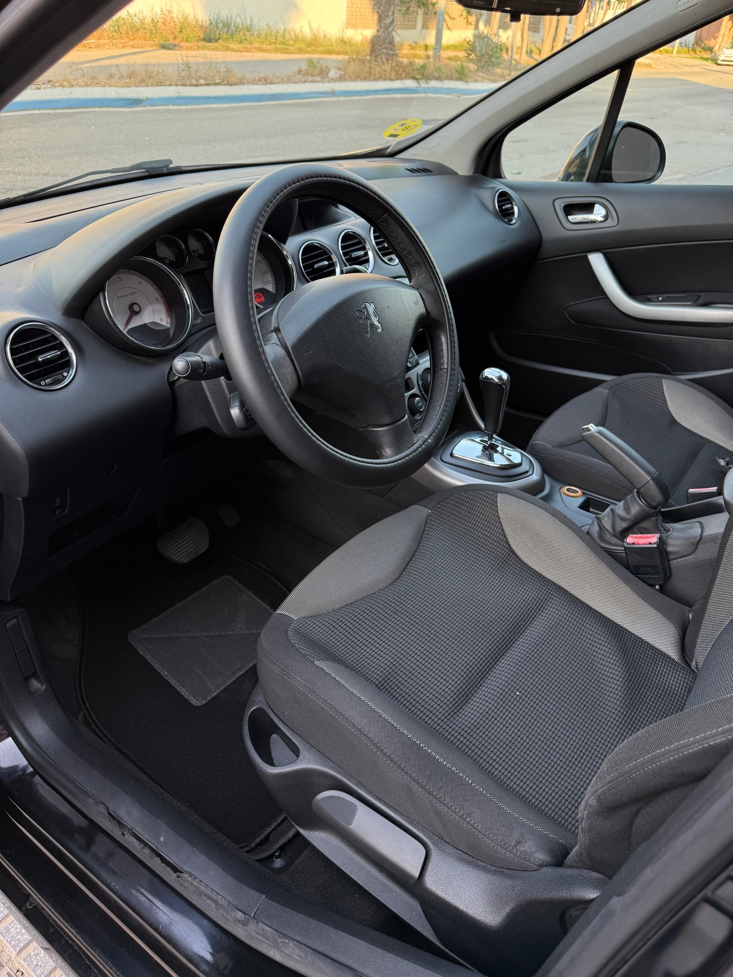 PEUGEOT 308 AUTOMATICO