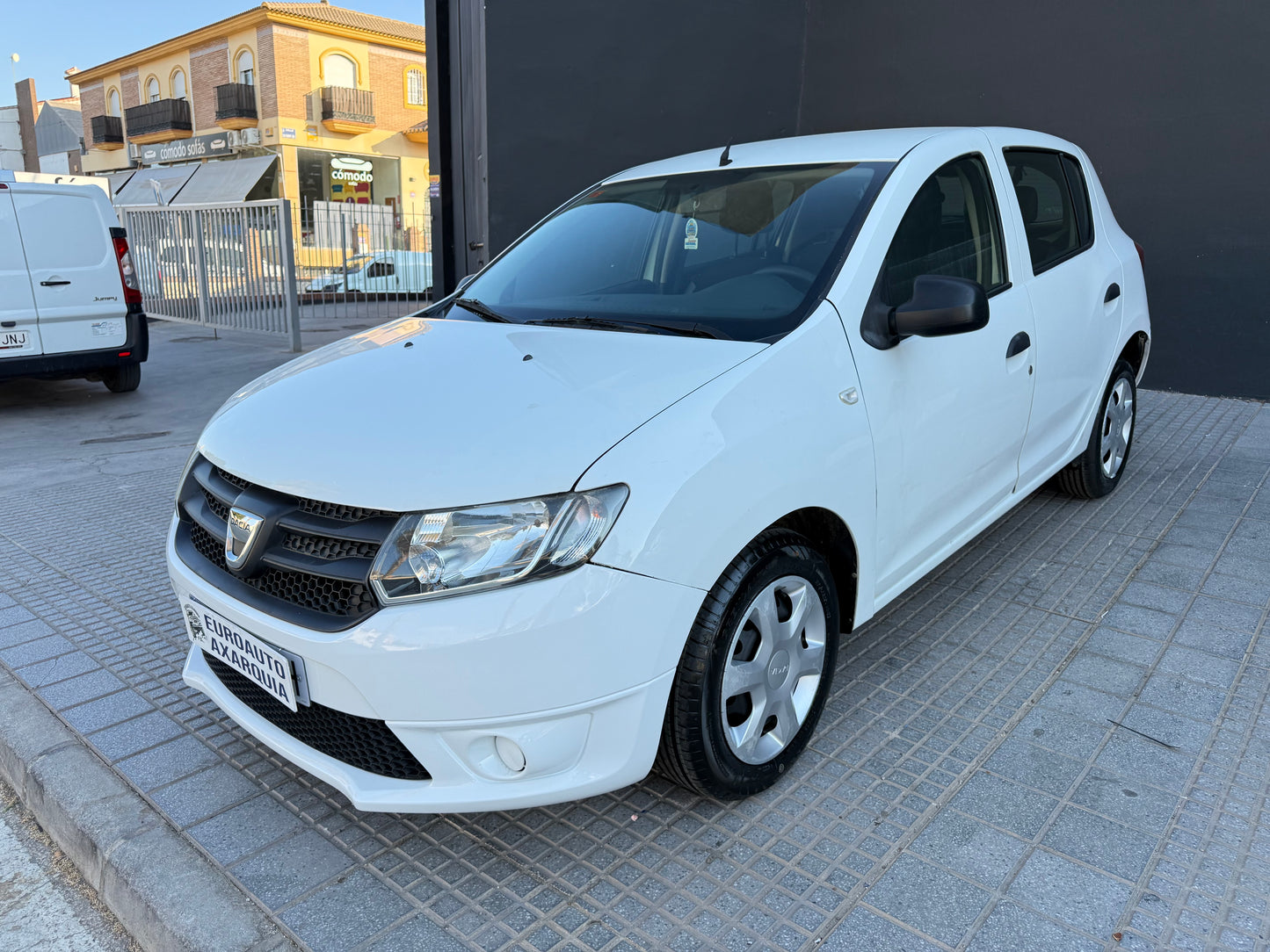 DACIA SANDERO