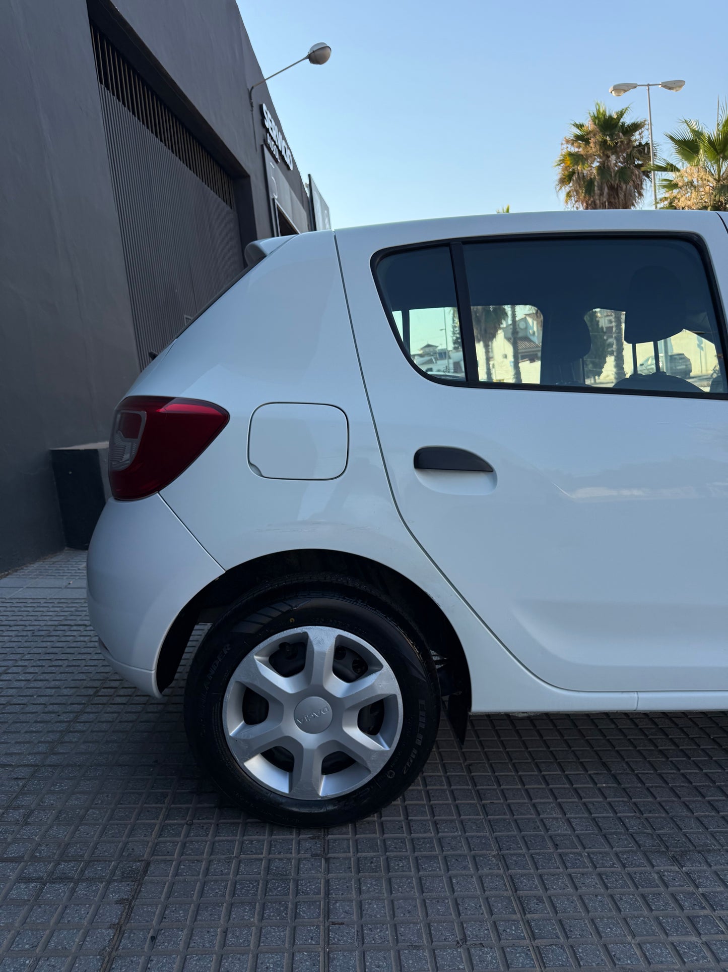 DACIA SANDERO