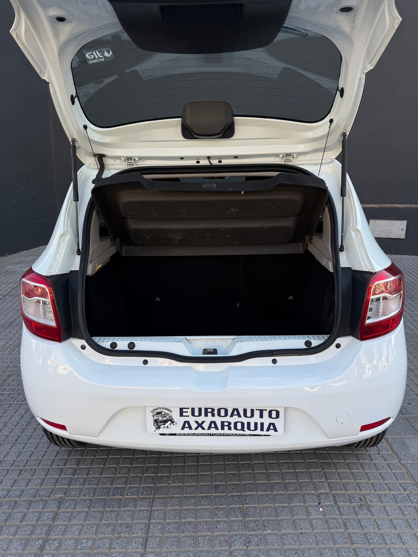 DACIA SANDERO