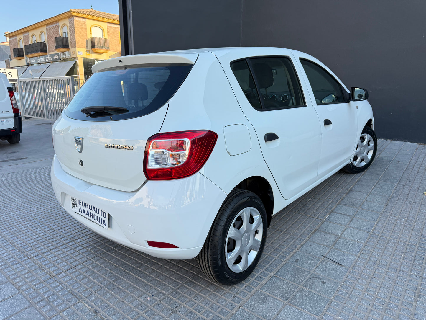 DACIA SANDERO