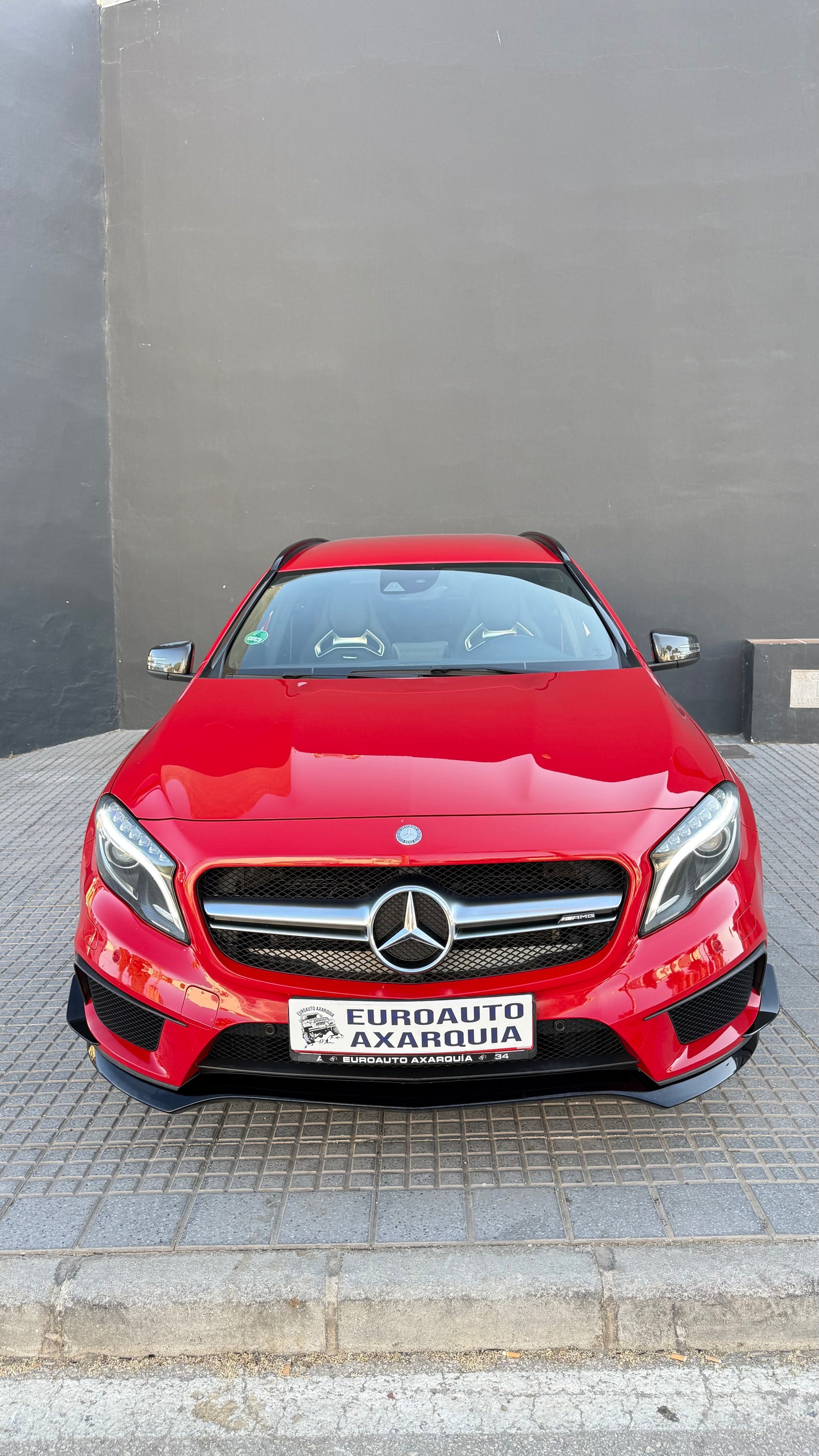 MERCEDES GLA 45 AMG