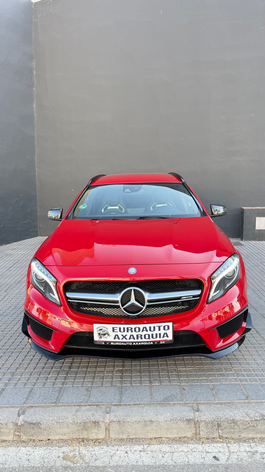 MERCEDES GLA 45 AMG