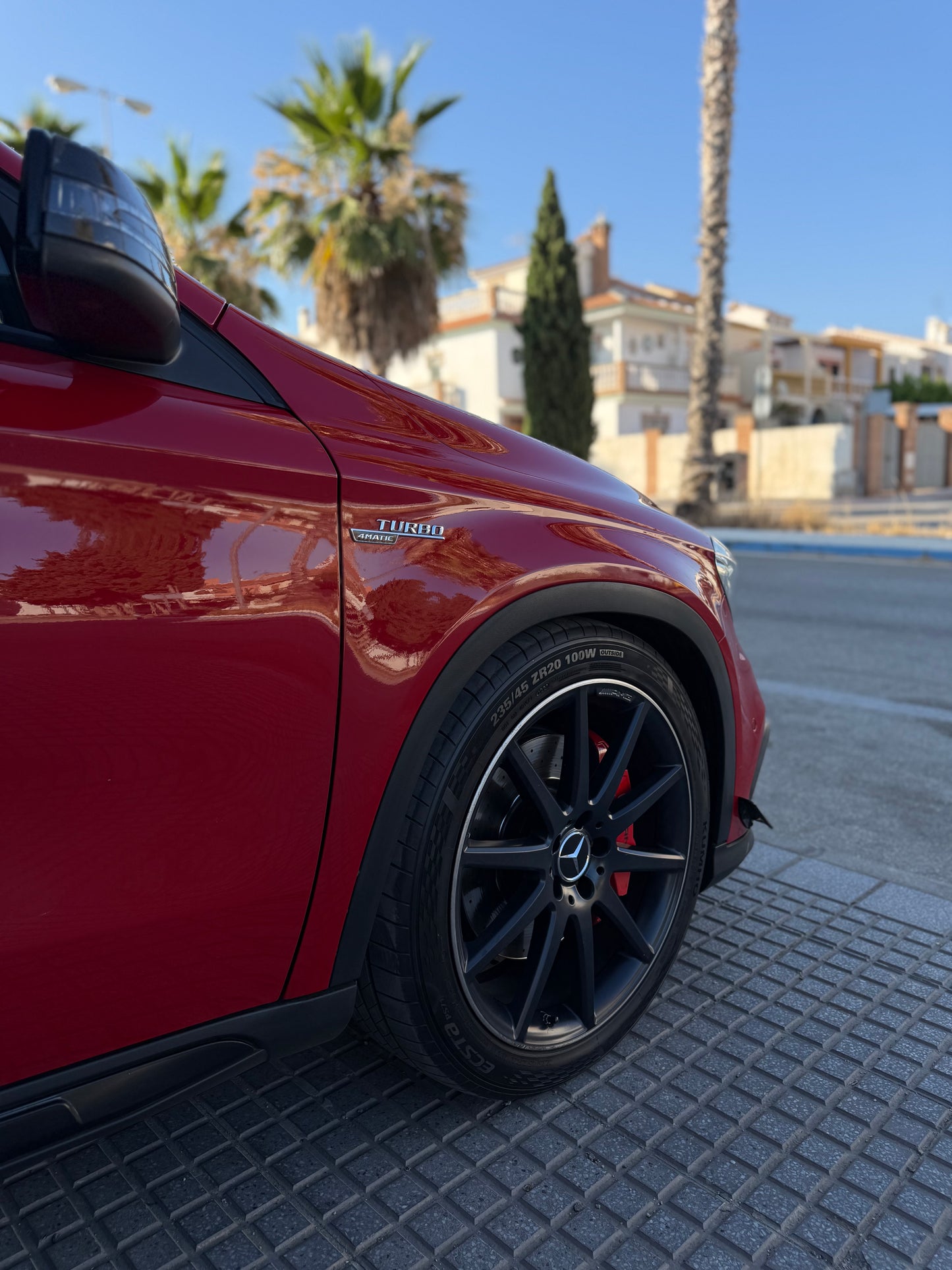 MERCEDES GLA 45 AMG