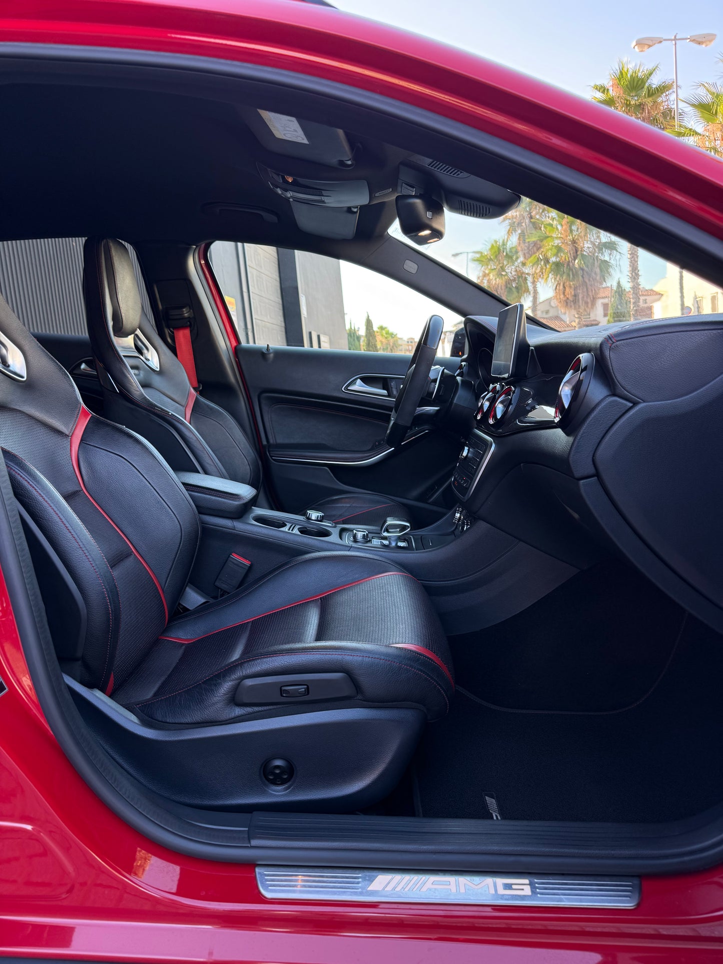 MERCEDES GLA 45 AMG