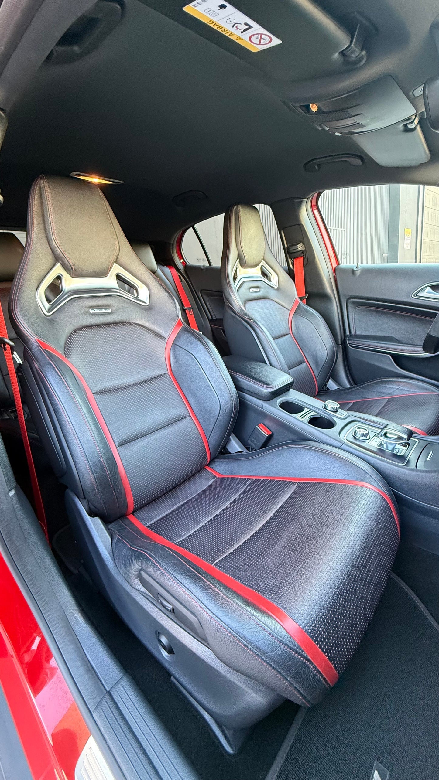 MERCEDES GLA 45 AMG