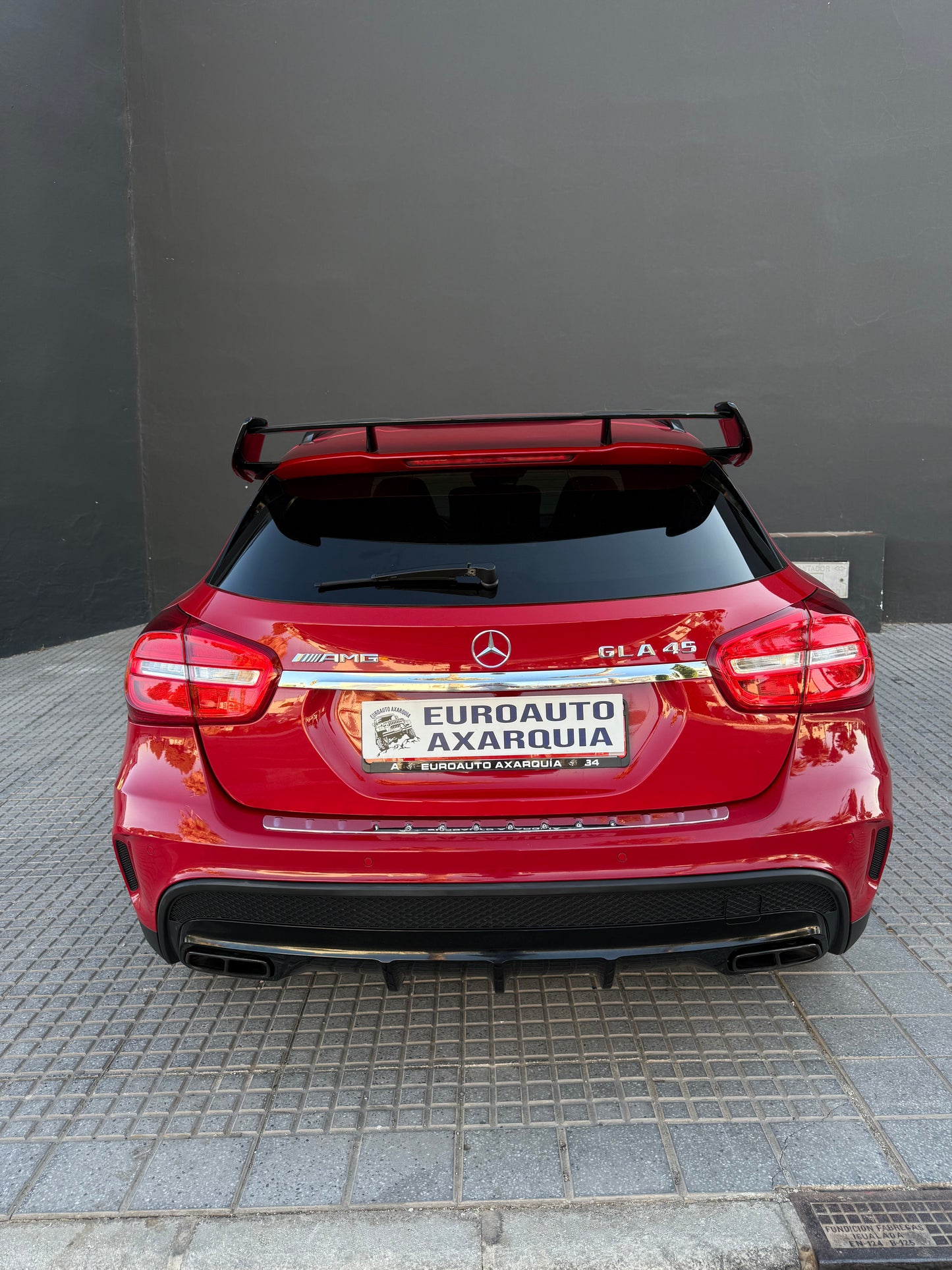 MERCEDES GLA 45 AMG