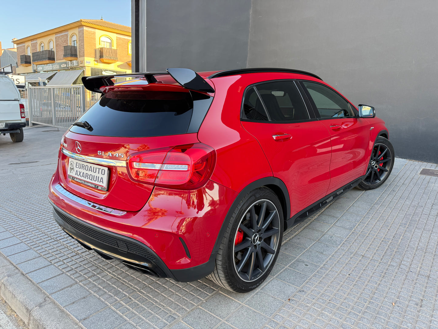 MERCEDES GLA 45 AMG
