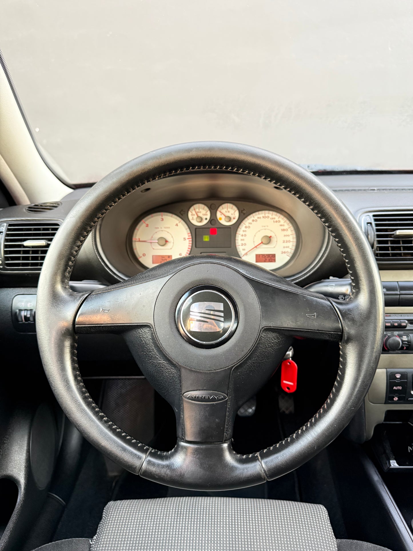 SEAT LEON FR