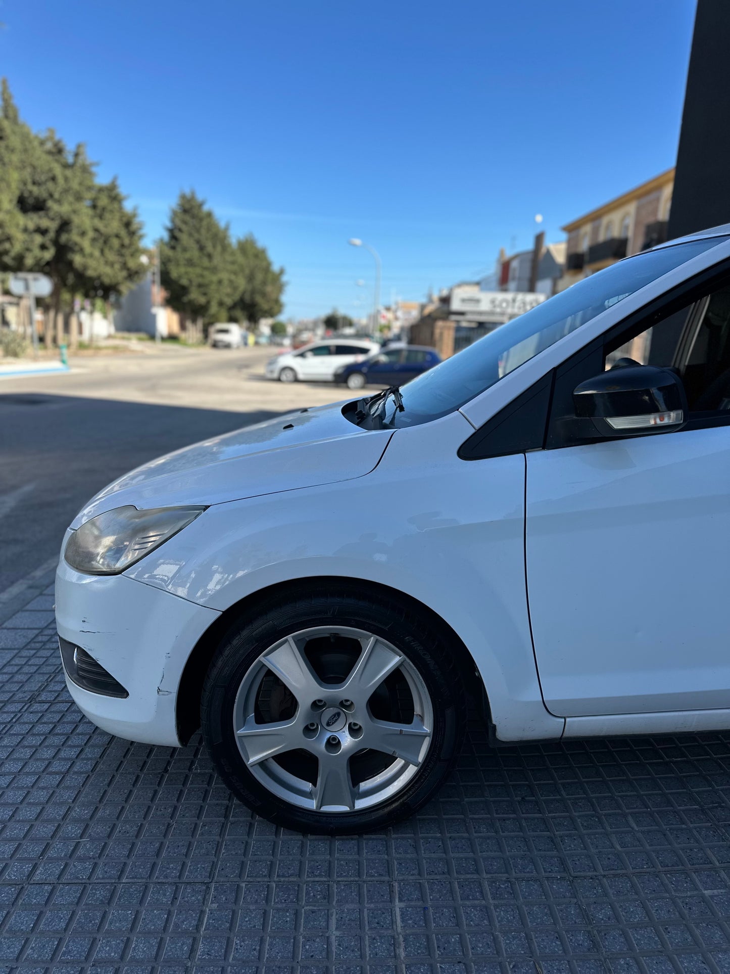 FORD FOCUS