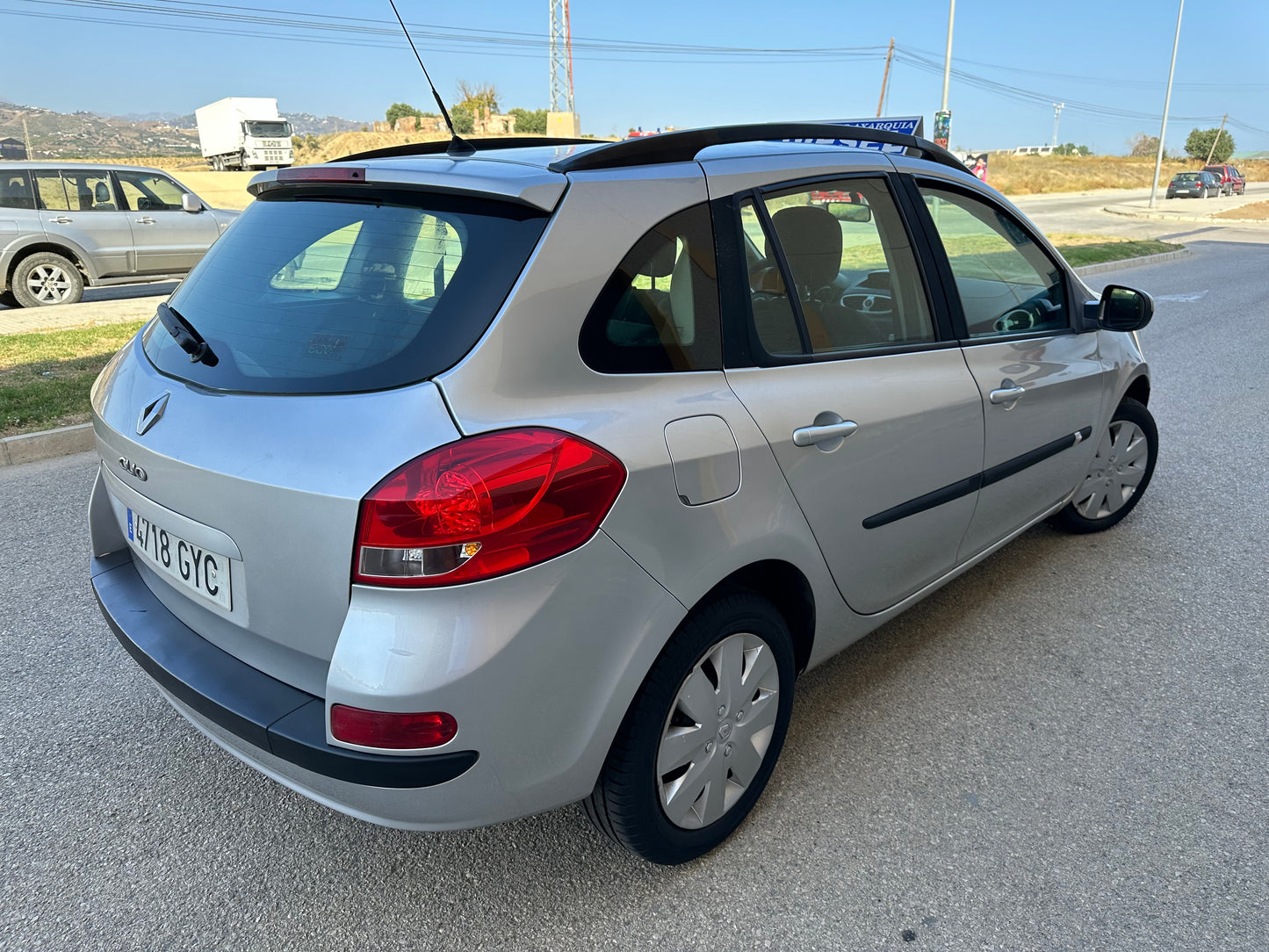 RENAULT - CLIO GRAND TOUR 20 ANIV. 1.5DCI 85CV ECO2