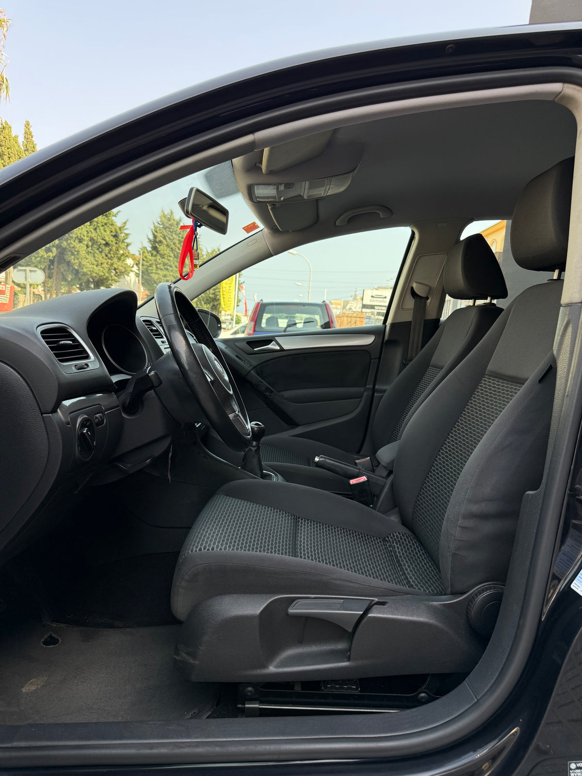 VOLKSWAGEN GOLF 6