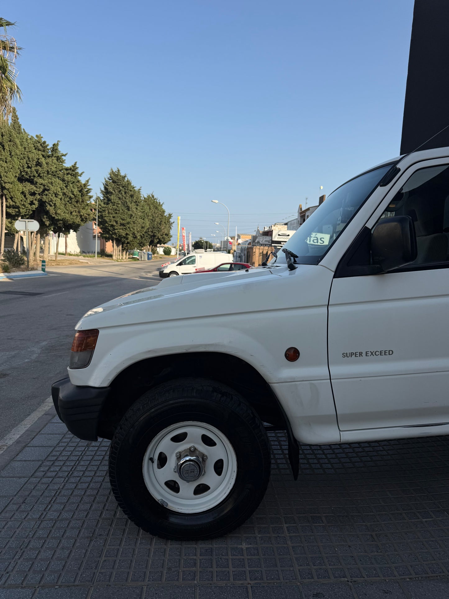 MITSUBISHI MONTERO GALLOPÈR