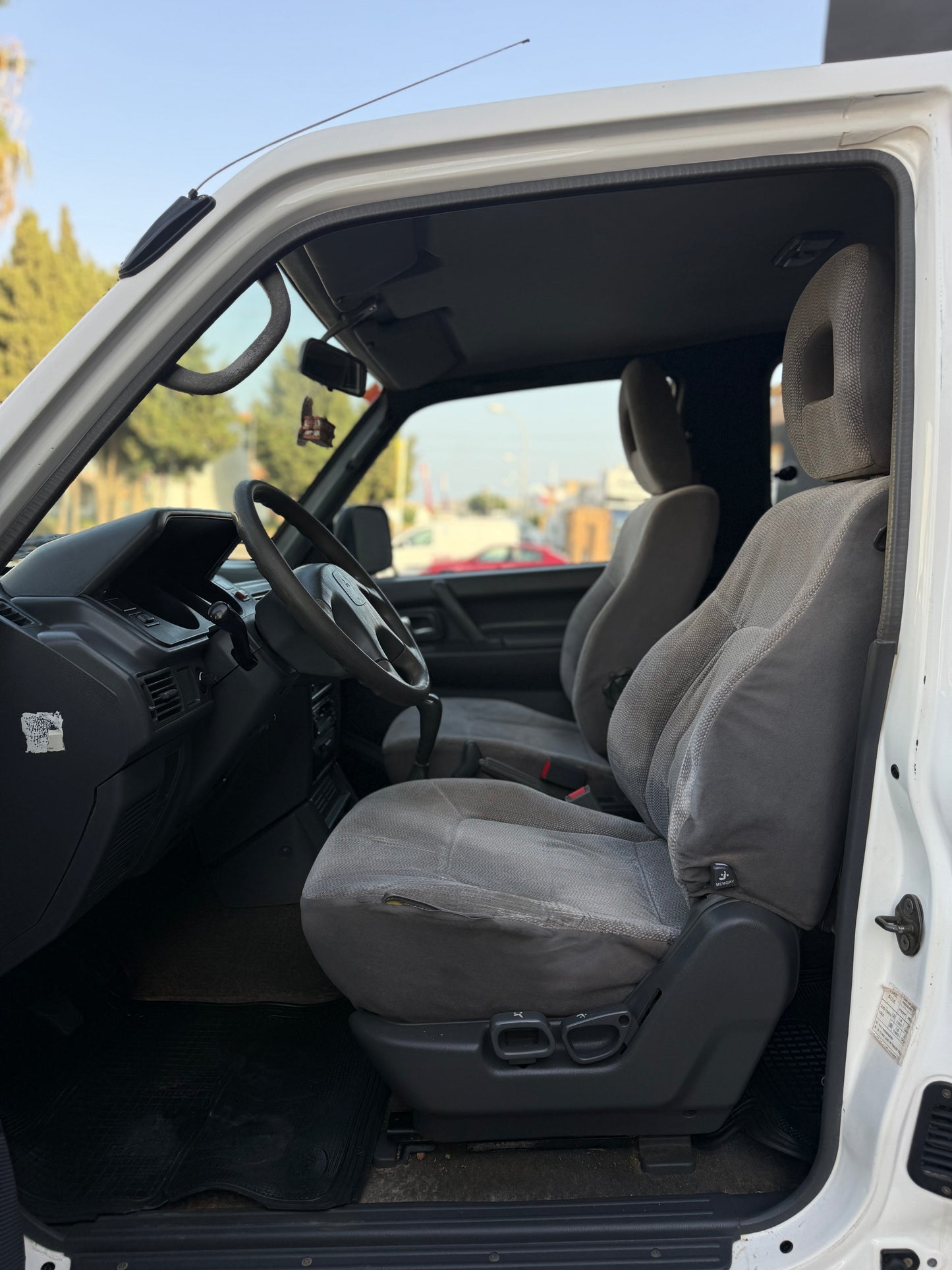 MITSUBISHI MONTERO GALLOPÈR